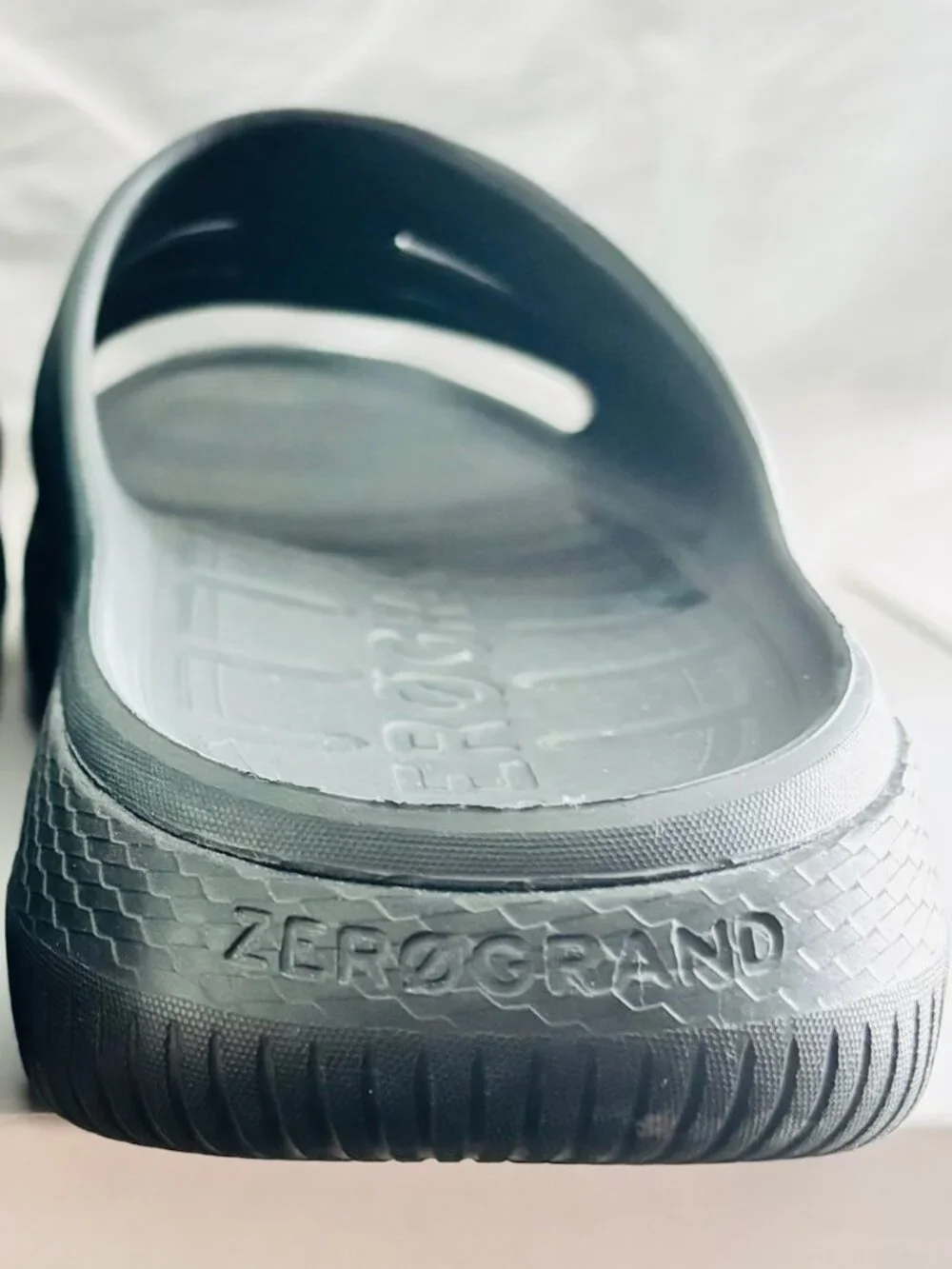 Cole Haan ZERØGRAND 360 Black Slide Sandals Men's Size 12 Comfort Recovery